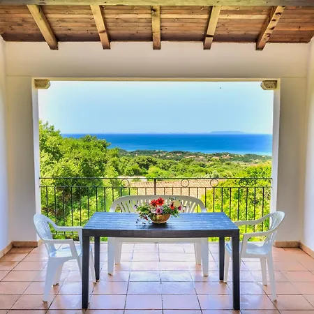 شقة فندقية Isa - With Swimming-pool In Badesi, With Private Terrace