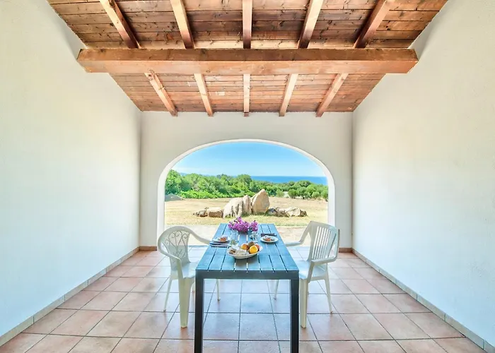 Isa - With Swimming-pool In Badesi, With Private Terrace 3*