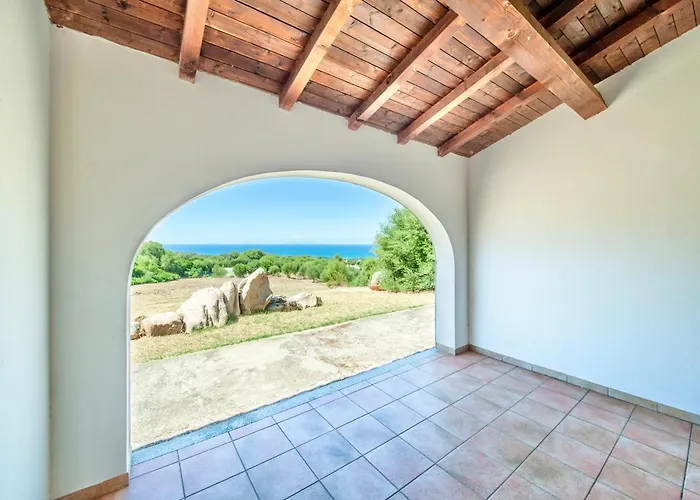 Isa - With Swimming-pool In Badesi, With Private Terrace Hotel apartamentowy 3*